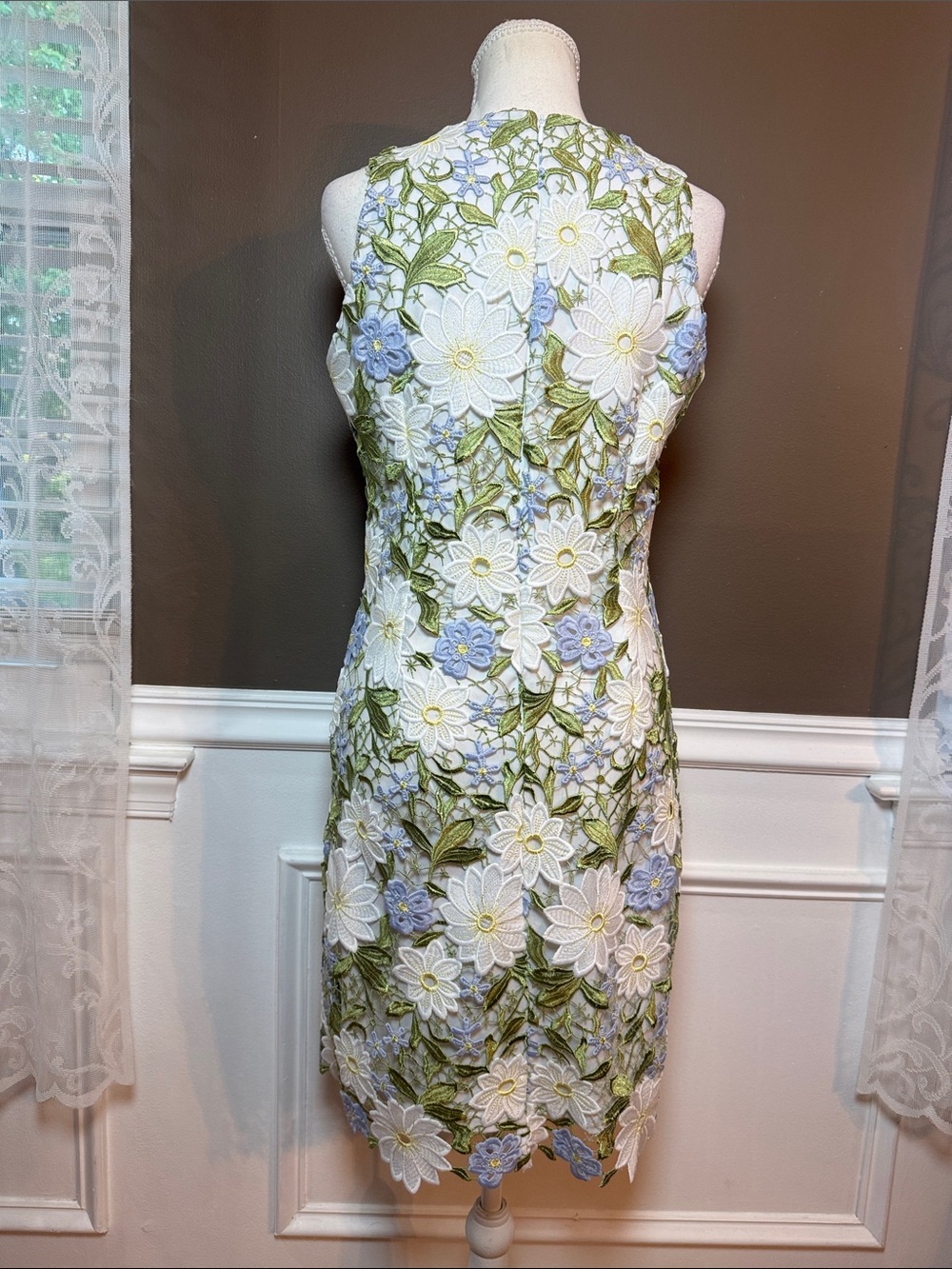 Boston Proper Floral Lace Overlay Dress White Blue Green Size 6 - Picture 4 of 10